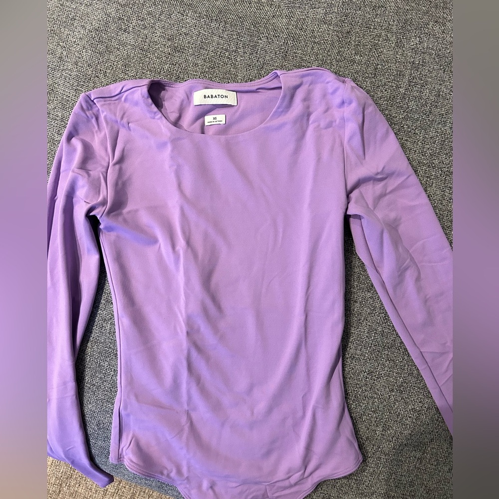 Like New- Aritzia Contour Crew Longsleeve Bodysuit Babton